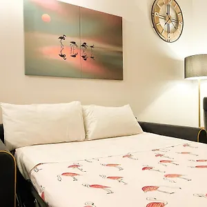  Apartment A Serenai - Elegante In Centro